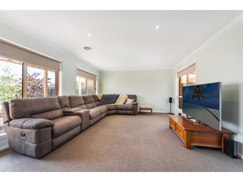 17 Felicity Court, Lara VIC 3212