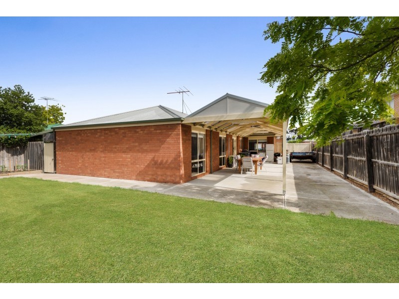 17 Felicity Court, Lara VIC 3212