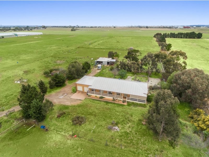 75 Canterbury Road West, Lara VIC 3212