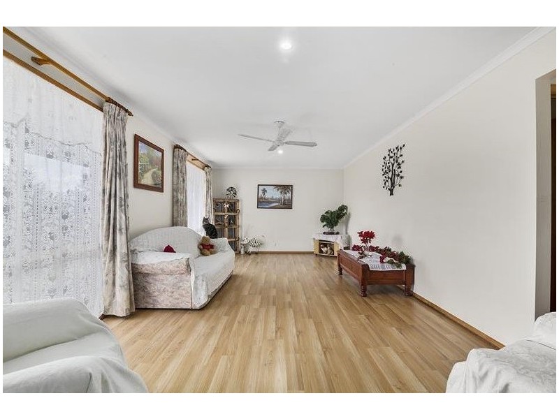 75 Canterbury Road West, Lara VIC 3212