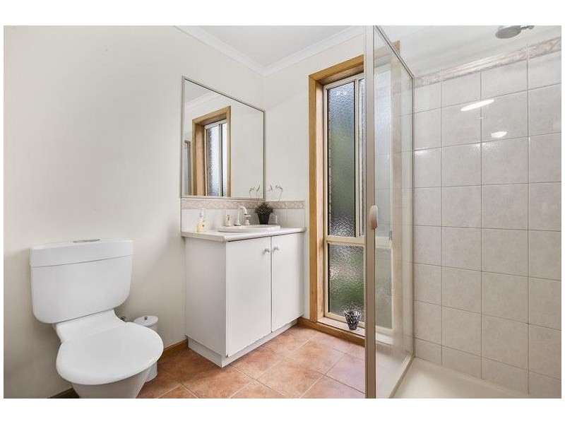 75 Canterbury Road West, Lara VIC 3212