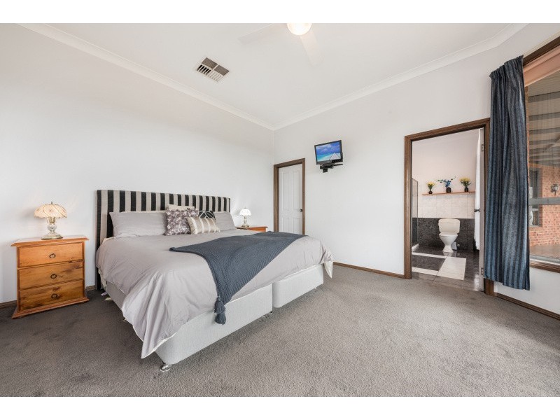 40 McNeill Court, Lara VIC 3212