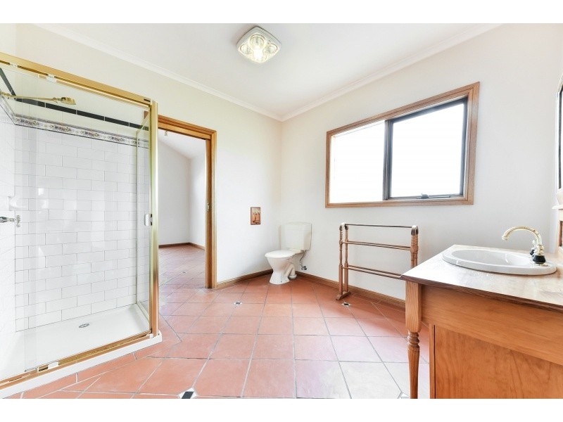 15 West Gateway, Lara VIC 3212