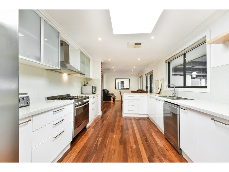 30 Narraburra Road, Little River VIC 3211