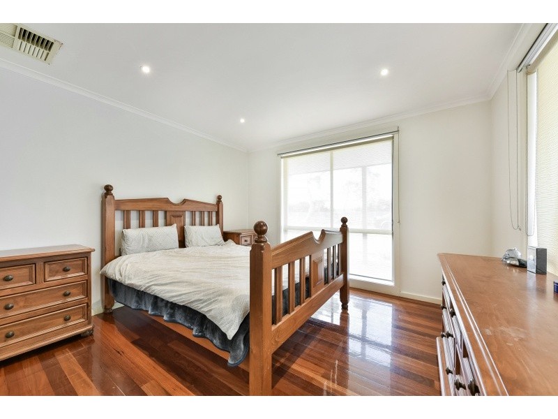 30 Narraburra Road, Little River VIC 3211