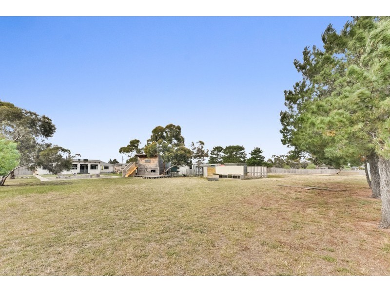 30 Narraburra Road, Little River VIC 3211