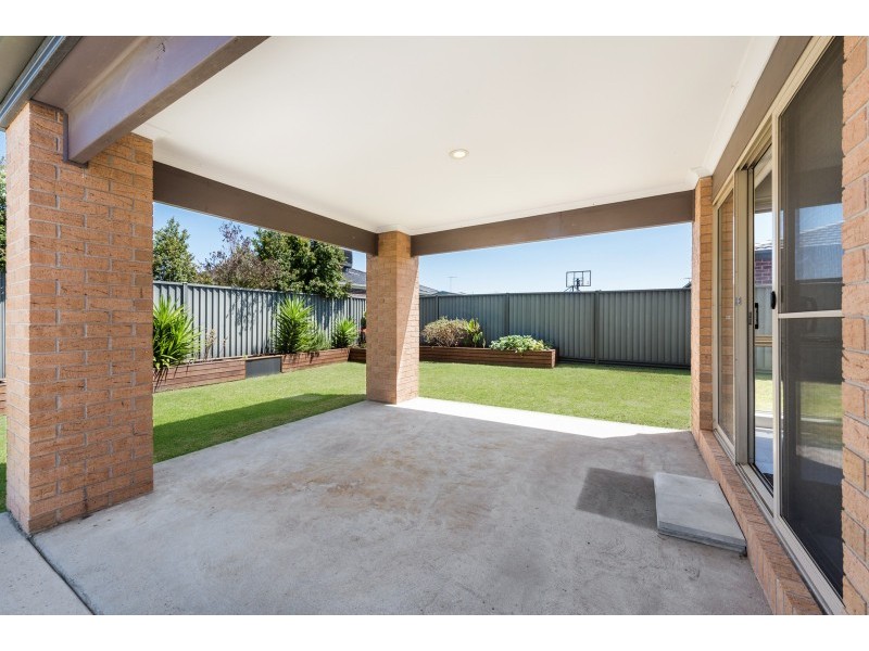33 Mathieson Place, Lara VIC 3212