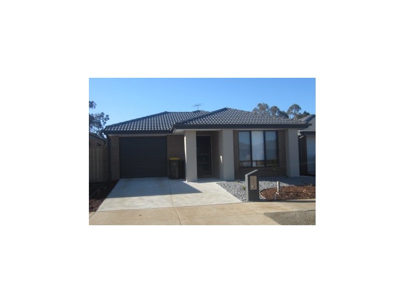 36 Yellow Avenue, Lara VIC 3212