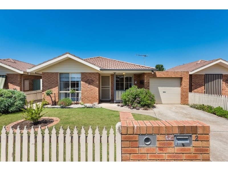 2/15 Bernard Court, Lara VIC 3212