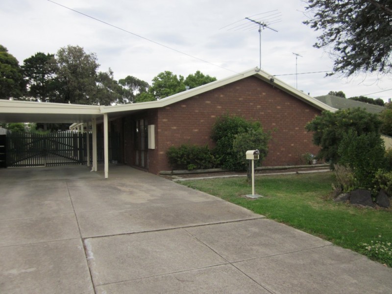 86 Smeaton Close, Lara VIC 3212