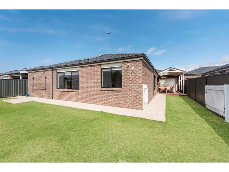 29 Lapwing Drive, Lara VIC 3212