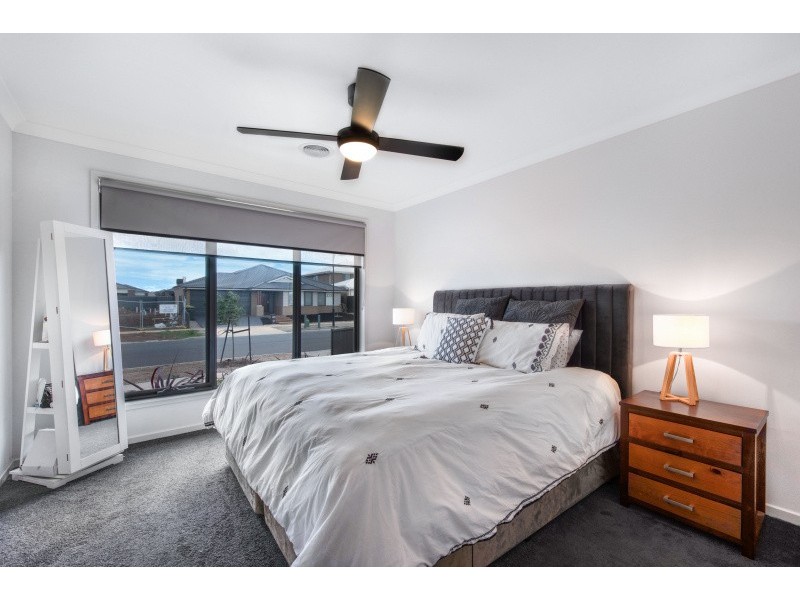 28 Canterbury Road West, Lara VIC 3212