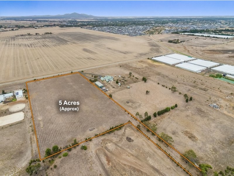100 Gibbons Road, Lara VIC 3212