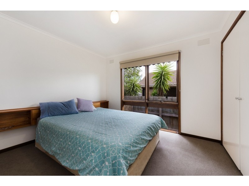 24 Smeaton Close, Lara VIC 3212