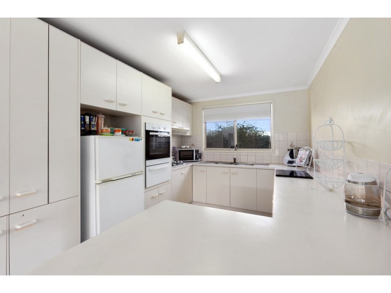 2 Gindalbie Court, Lara VIC 3212