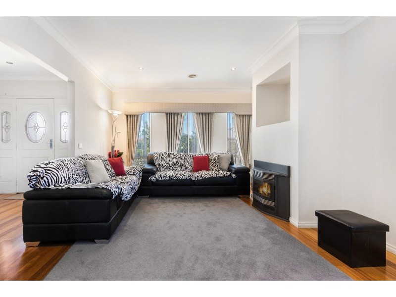 8 Stella Crt, Bell Park VIC 3215