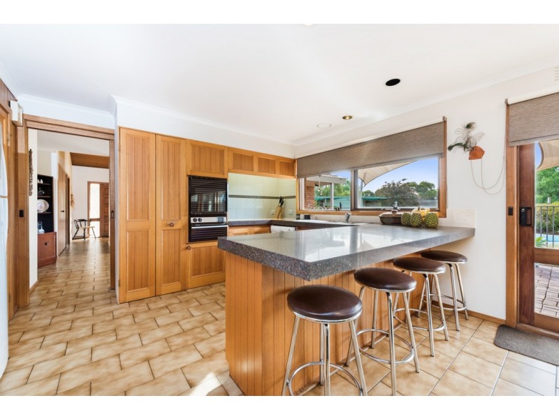 170 Kees Road, Lara VIC 3212