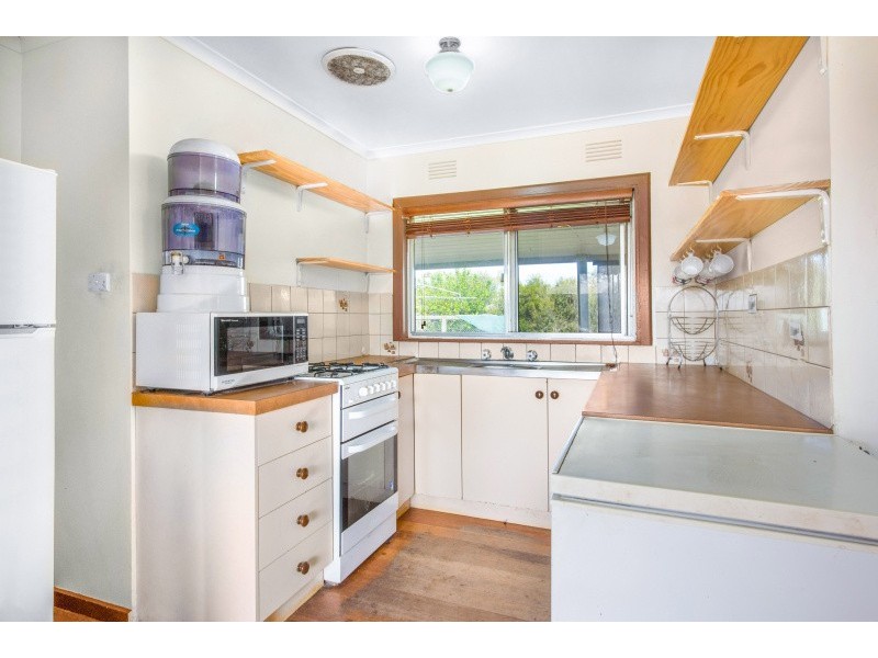 10 Swan Street, Lara VIC 3212