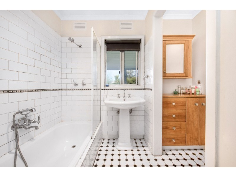 10 Swan Street, Lara VIC 3212