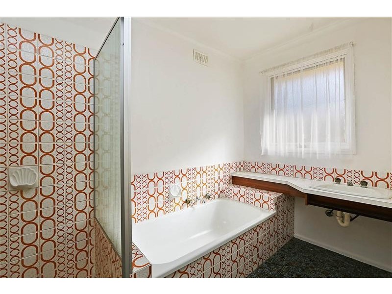 61 Kees Road, Lara VIC 3212