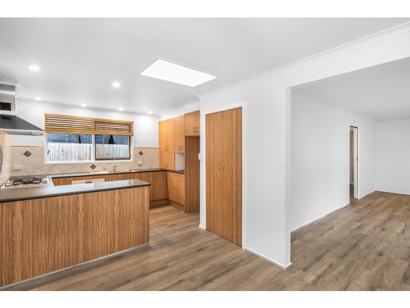 11 Smeaton Close, Lara VIC 3212