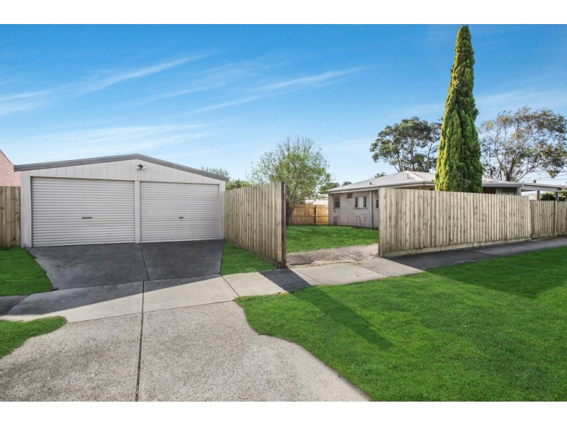 1 Eagle Parade, Norlane VIC 3214