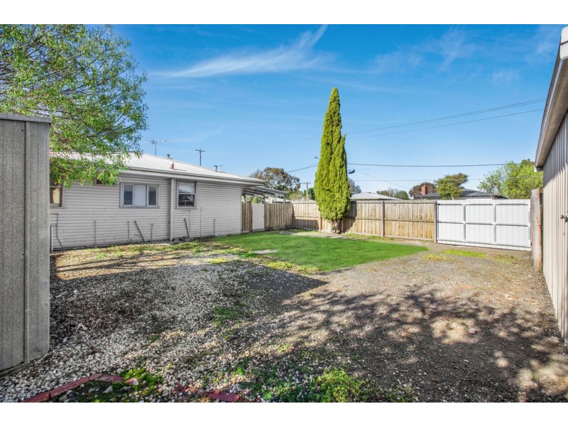 1 Eagle Parade, Norlane VIC 3214