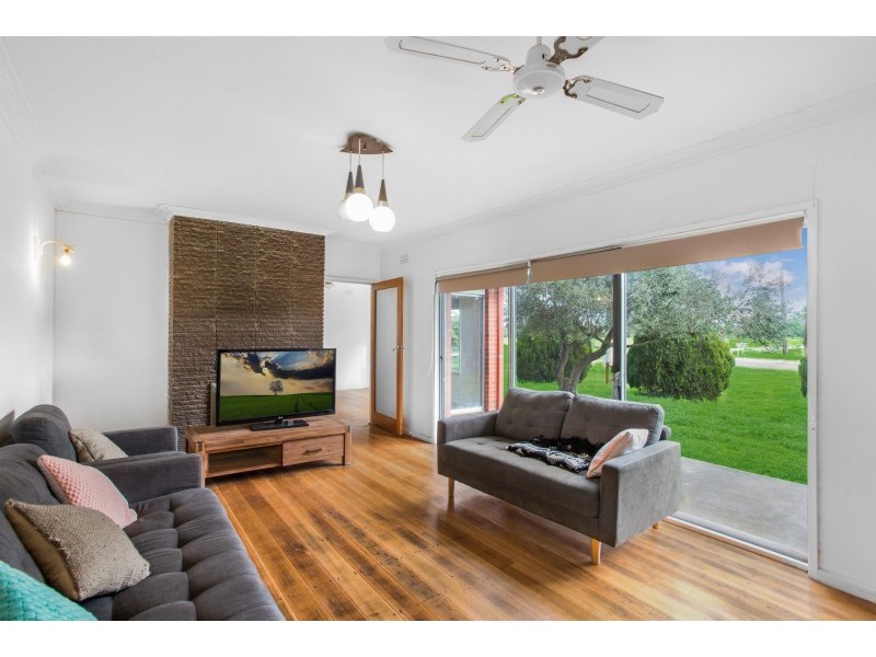 100 Regent Street, Little River VIC 3211