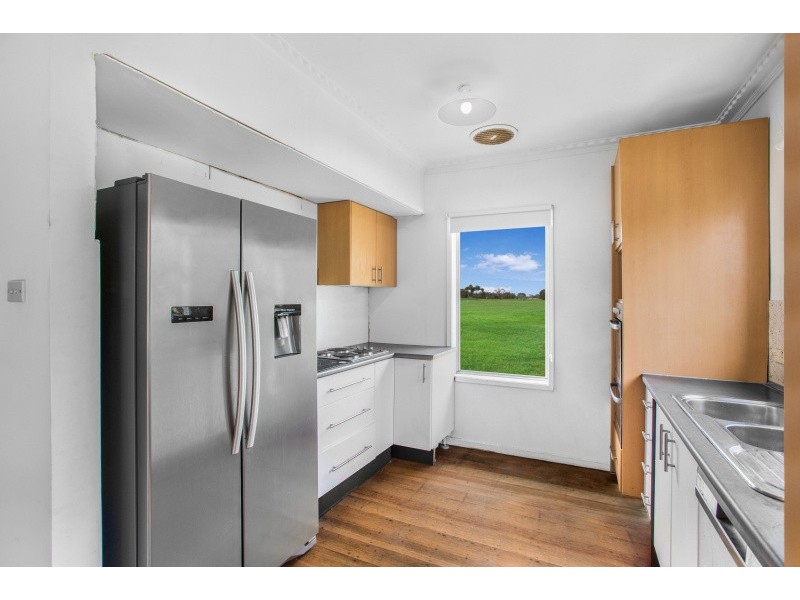 100 Regent Street, Little River VIC 3211