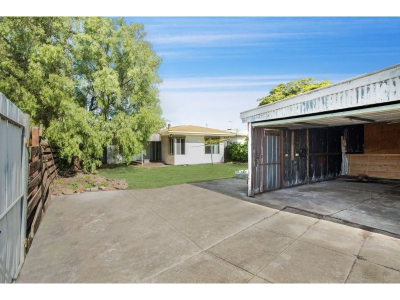 12 Karrin Court, Norlane VIC 3214