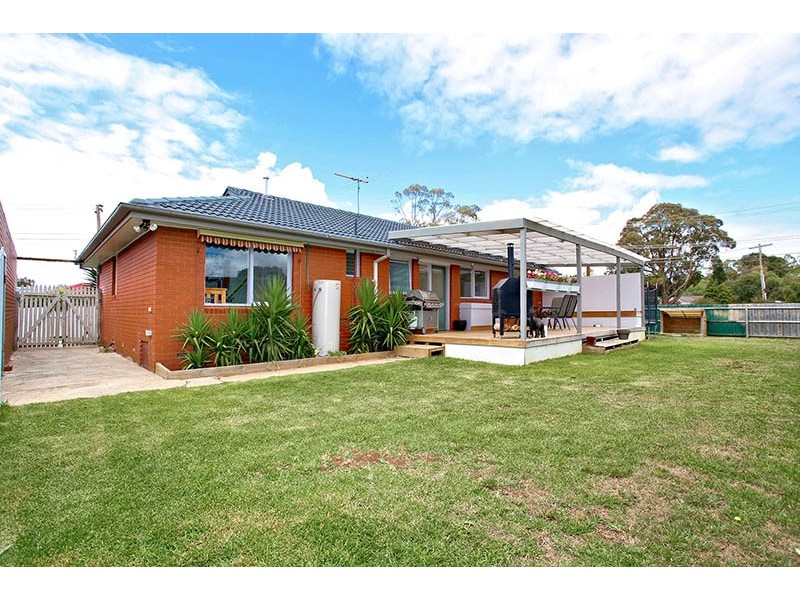1 Sheeran Crescent, Lara VIC 3212