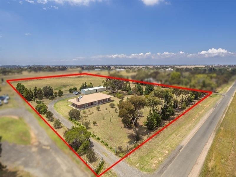 60 Hughes Road, Little River VIC 3211