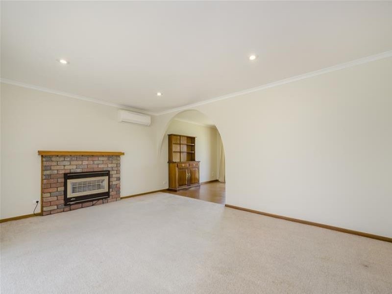 60 Hughes Road, Little River VIC 3211