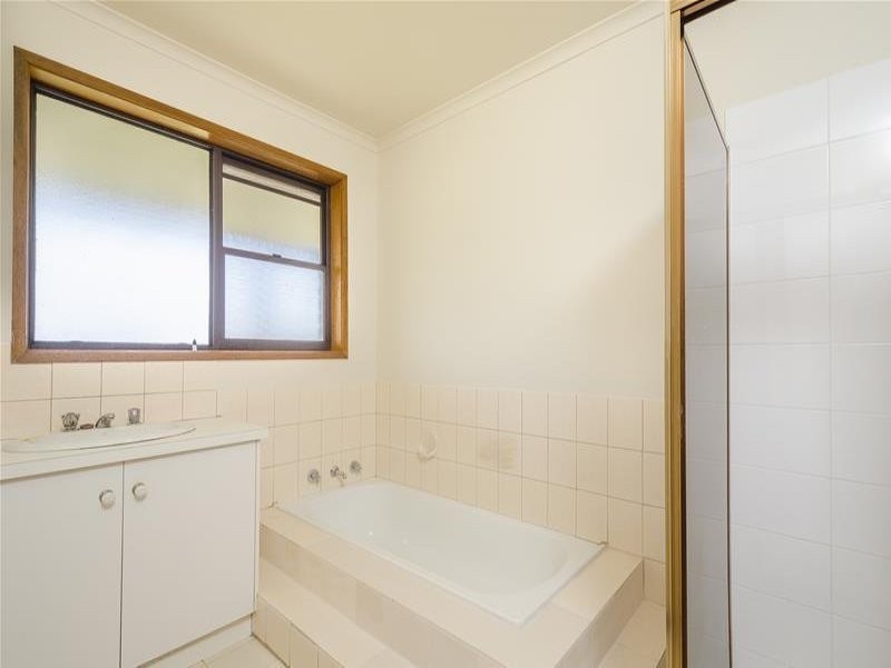 60 Hughes Road, Little River VIC 3211