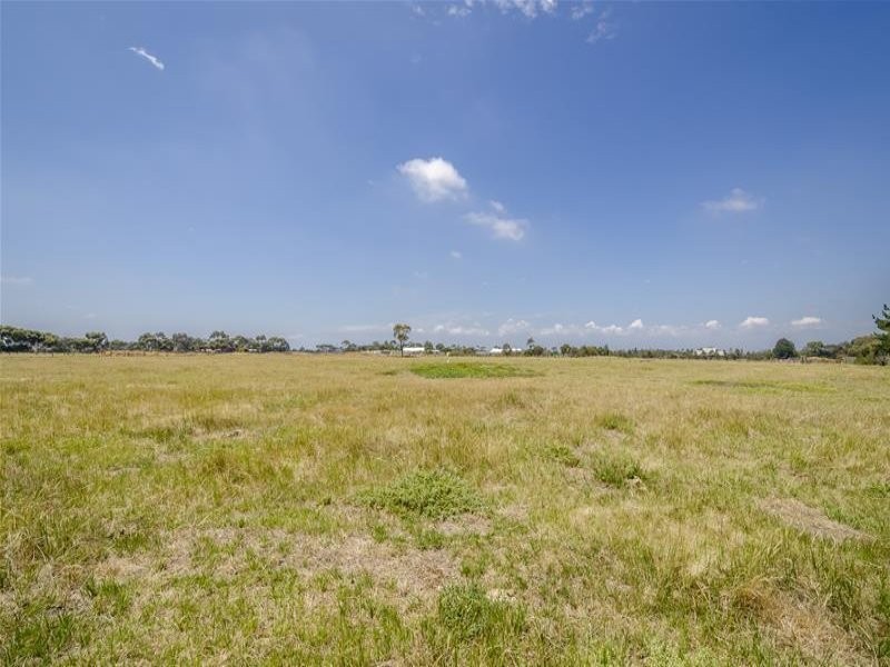 60 Hughes Road, Little River VIC 3211