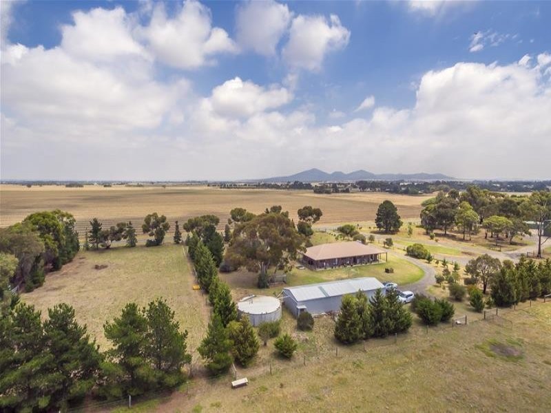 60 Hughes Road, Little River VIC 3211