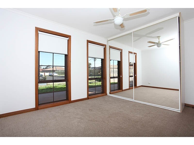 4 Carapunga Court, Corio VIC 3214