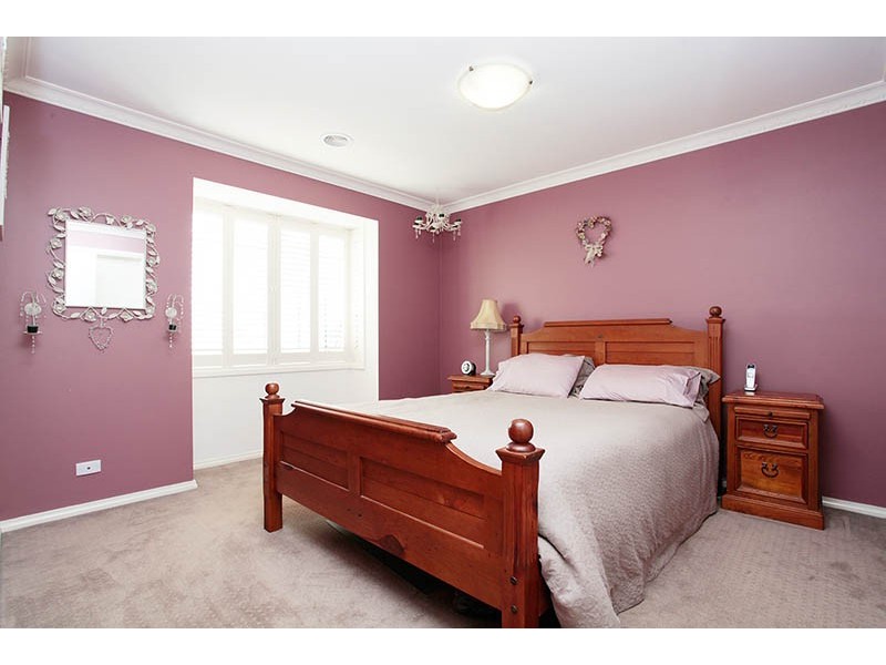 38 Wildflower Crescent, Hoppers Crossing VIC 3029