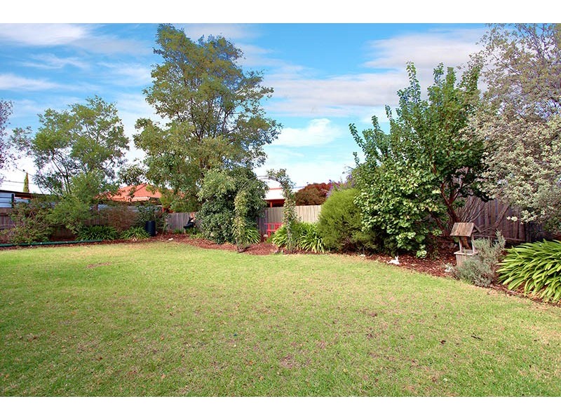 38 Wildflower Crescent, Hoppers Crossing VIC 3029