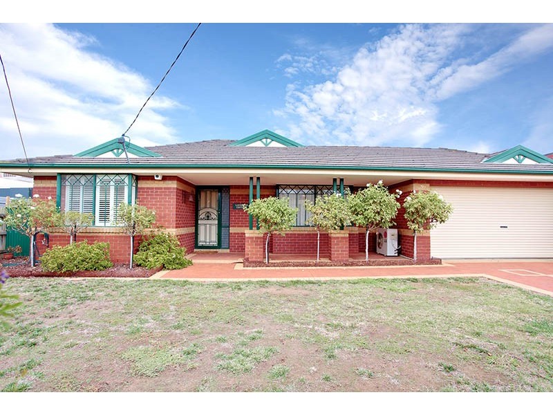 38 Wildflower Crescent, Hoppers Crossing VIC 3029