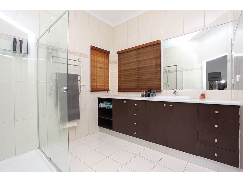 71 Country Gardens Drive, Lara VIC 3212