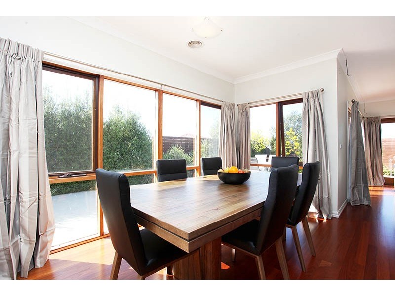 71 Country Gardens Drive, Lara VIC 3212