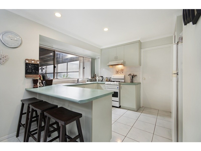 11 Lake Road, Lara VIC 3212
