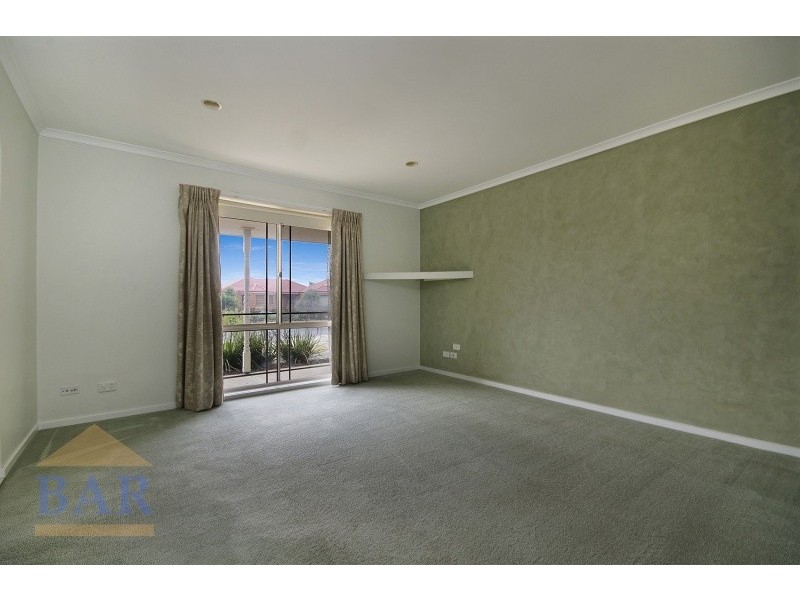 11 Lake Road, Lara VIC 3212