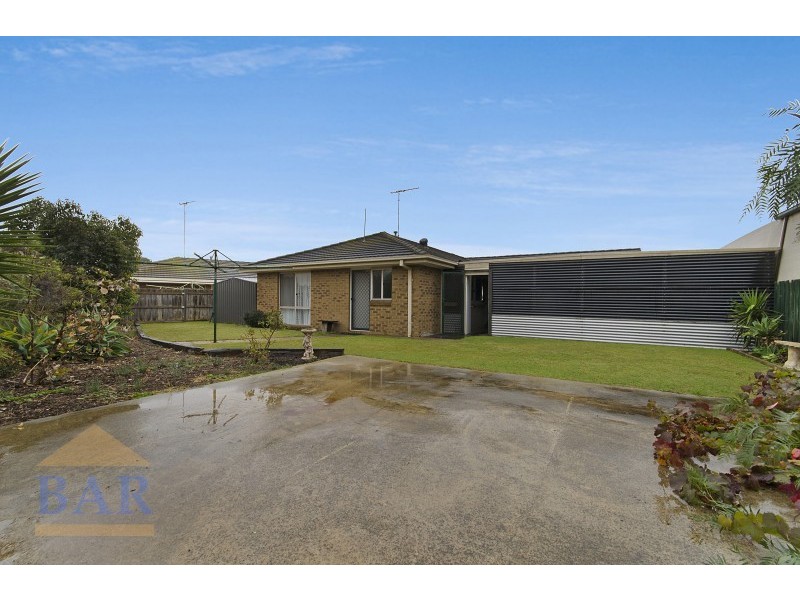 11 Lake Road, Lara VIC 3212