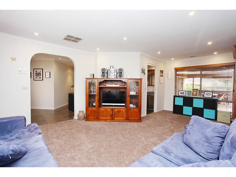 4 Norseman Court, Lara VIC 3212