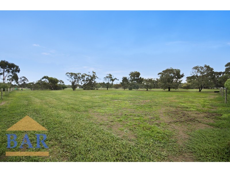155 Mill Road, Lara VIC 3212