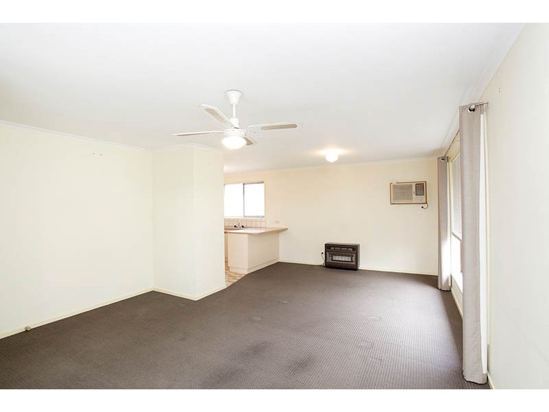 1/28-30 McClelland Avenue, Lara VIC 3212