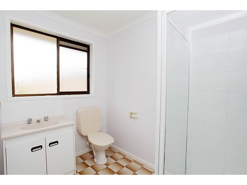 1/28-30 McClelland Avenue, Lara VIC 3212