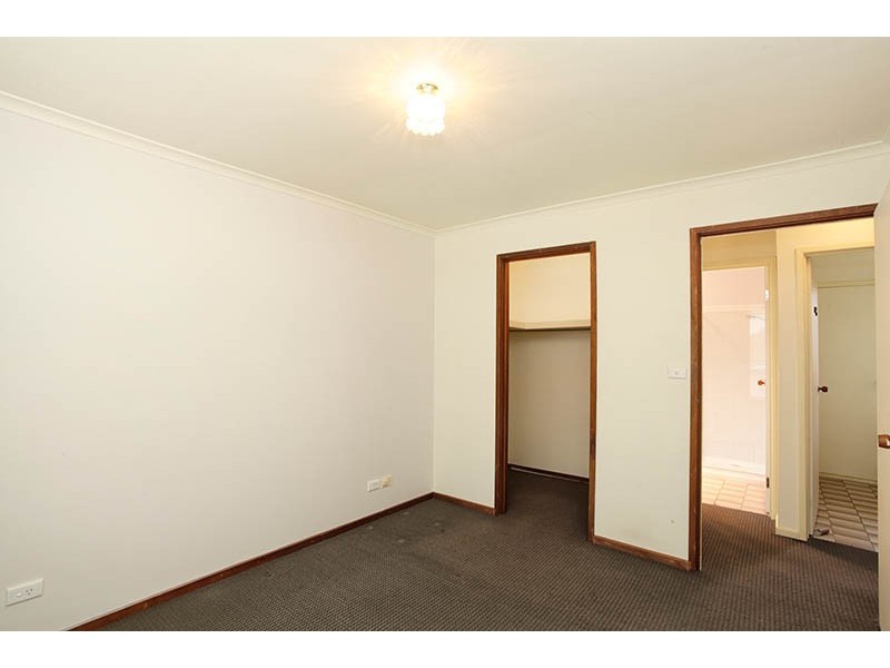 1/28-30 McClelland Avenue, Lara VIC 3212